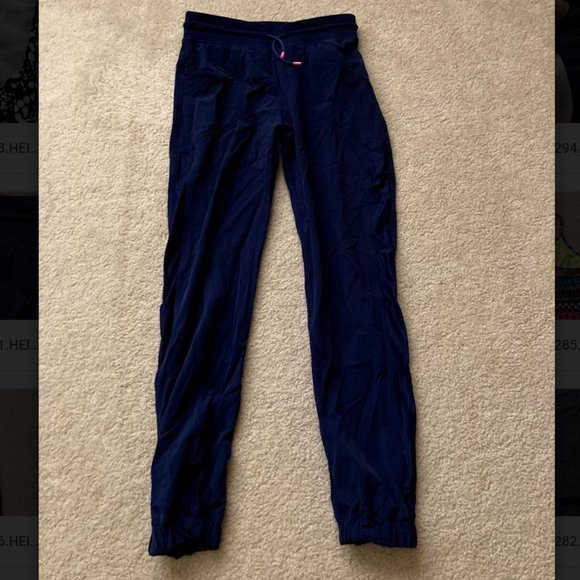 Ivivva Joggers Navy Blue - Picture 3 of 5